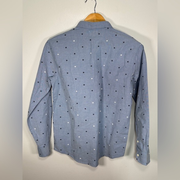 Old Navy shirt for boys in size XL - Picture 2 of 4